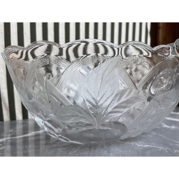 Fruit Basket Glass Bowl Serving - Picture 6 of 9
